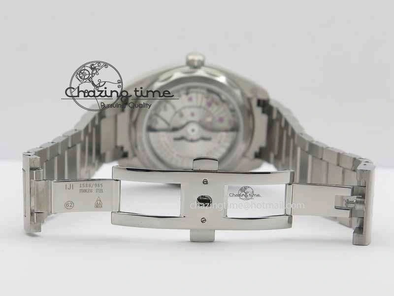 Snug 2017 Aqua Terra SS XF Best Edition White Textured Dial On SS Bracelet A 8160
