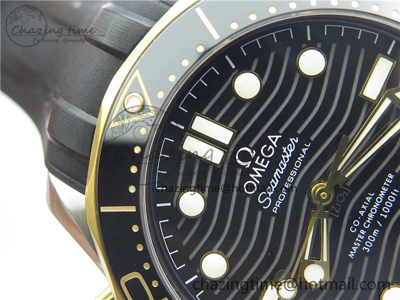 Refined 2018 Seamaster Diver 300M SS YG VSF 1:1 Best Edition YG Bezel Black Dial on Black Rubber Strap A 7934