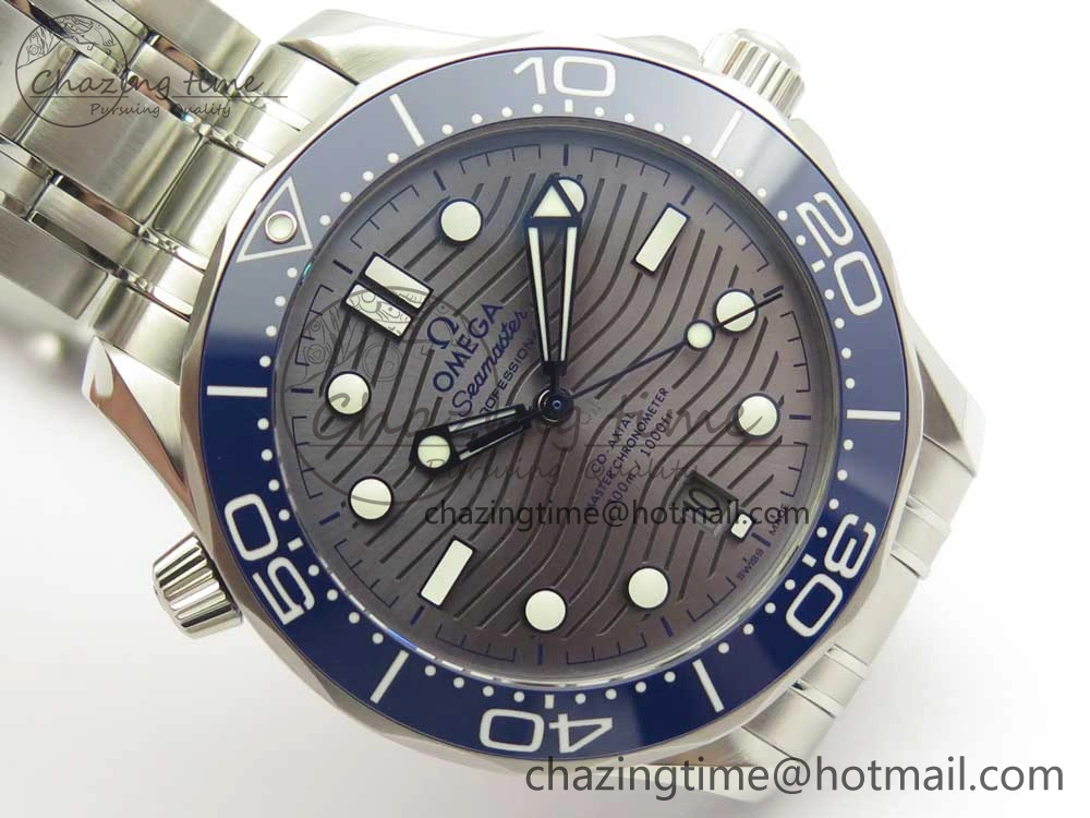 Cozy 2018 Seamaster Diver 300M VSF 1:1 Best Edition Blue Ceramic Gray Dial on SS Bracelet A8800 V2 (Black Balance Wheel) 7962