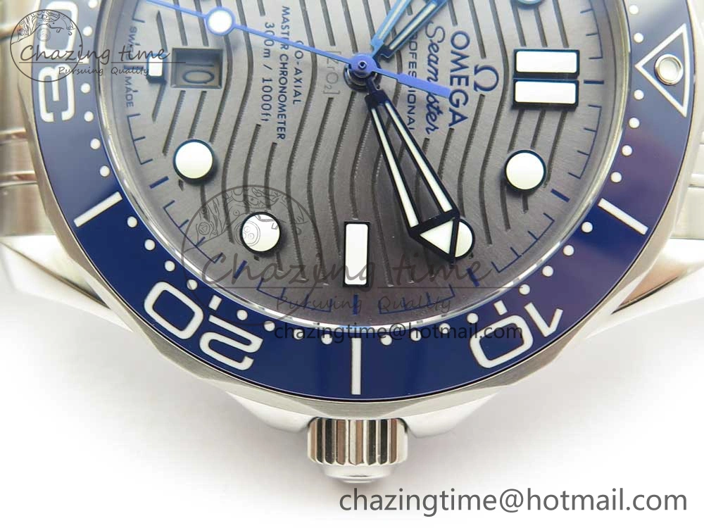 Cozy 2018 Seamaster Diver 300M VSF 1:1 Best Edition Blue Ceramic Gray Dial on SS Bracelet A8800 V2 (Black Balance Wheel) 7962