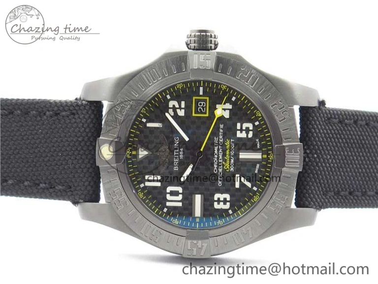 AVENGER Boutique Edition V17310 Ti DLC 1:1 Best Edition Black CF Dial on Nylon Strap A Practical 5575