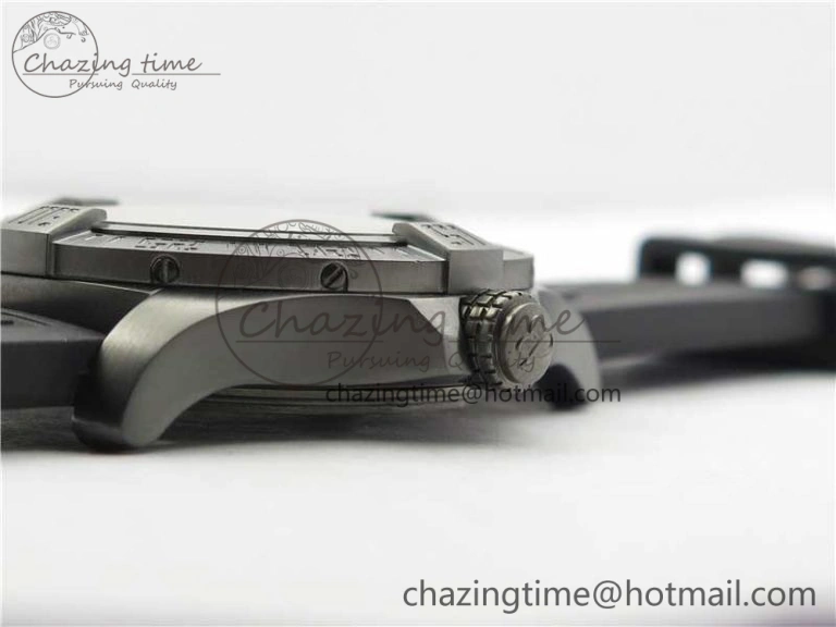 AVENGER Boutique Edition V17310 Ti DLC 1:1 Best Edition Yellow Dial on Rubber Strap A NewStyle 5576