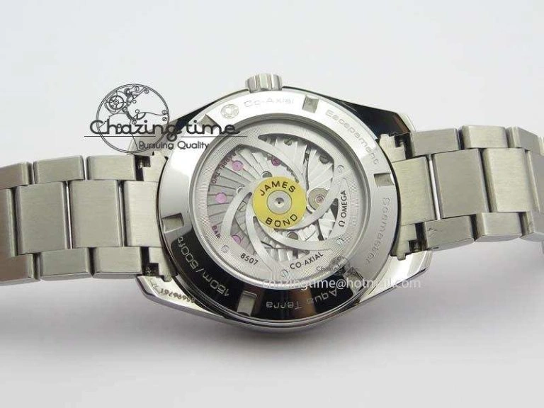 QuickDry Aqua Terra ‘James Bond’ SS JHF Best Edition Blue Dial On SS Bracelet A 8203