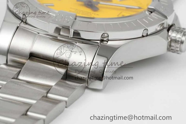 Versatile Avenger Automatic 43mm SS TF 1:1 Best Edition Yellow Dial on SS Bracelet A 5535