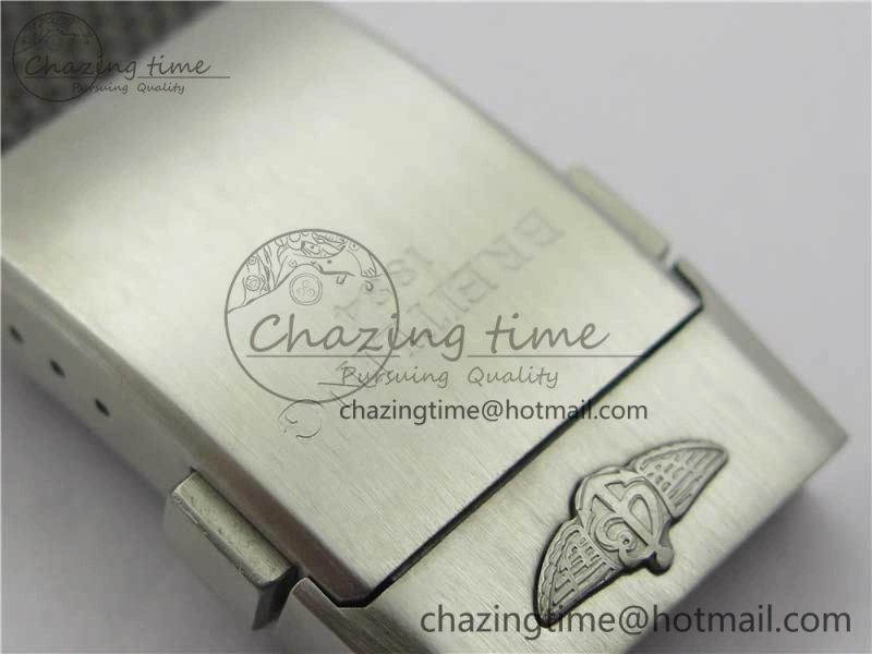 UrbanChic Avenger Bandit Titanium B50 Best Edition Gray Dial on Gray Nylon Strap A 5583