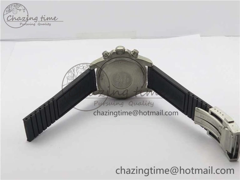 UrbanChic Avenger Bandit Titanium B50 Best Edition Gray Dial on Gray Nylon Strap A 5583