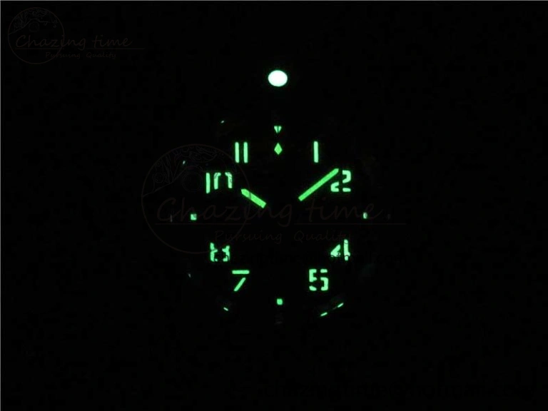 Avenger Bandit Titanium DLC B50 Best Edition Gray Carbon Dial on Green Nylon Strap A Original 5578