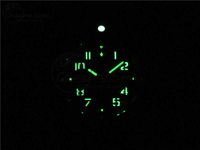 Avenger Bandit Titanium DLC B50 Best Edition Gray Carbon Dial on Green Nylon Strap A Original 5578