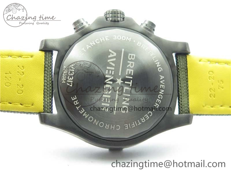 Compact Avenger Bandit V13317 Titanium DLC B50 Best Edition Green Dial on Green Nylon Strap A 5570
