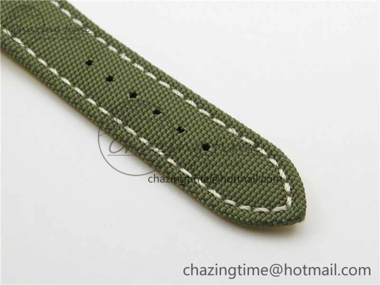 Compact Avenger Bandit V13317 Titanium DLC B50 Best Edition Green Dial on Green Nylon Strap A 5570
