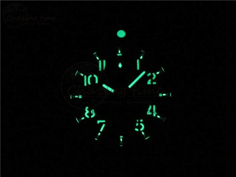 Compact Avenger Bandit V13317 Titanium DLC B50 Best Edition Green Dial on Green Nylon Strap A 5570