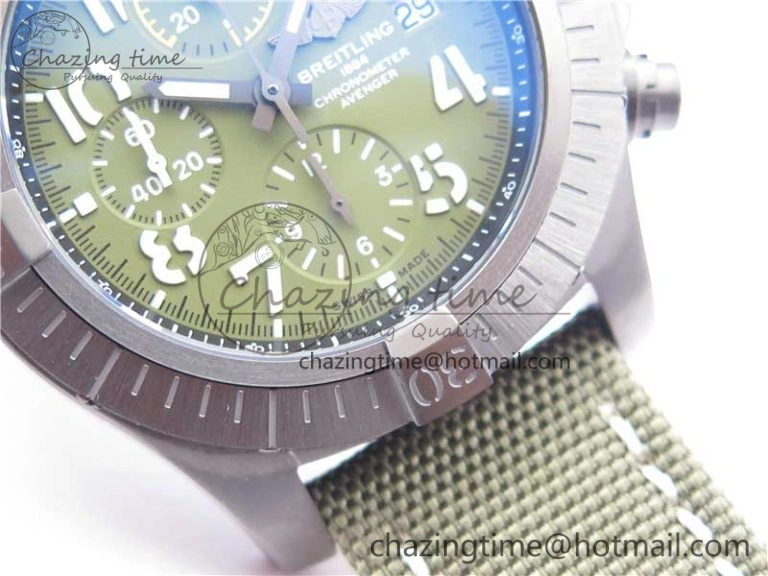 Compact Avenger Bandit V13317 Titanium DLC B50 Best Edition Green Dial on Green Nylon Strap A 5570