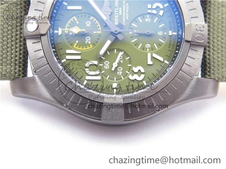 Compact Avenger Bandit V13317 Titanium DLC B50 Best Edition Green Dial on Green Nylon Strap A 5570
