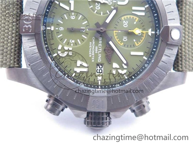 Compact Avenger Bandit V13317 Titanium DLC B50 Best Edition Green Dial on Green Nylon Strap A 5570