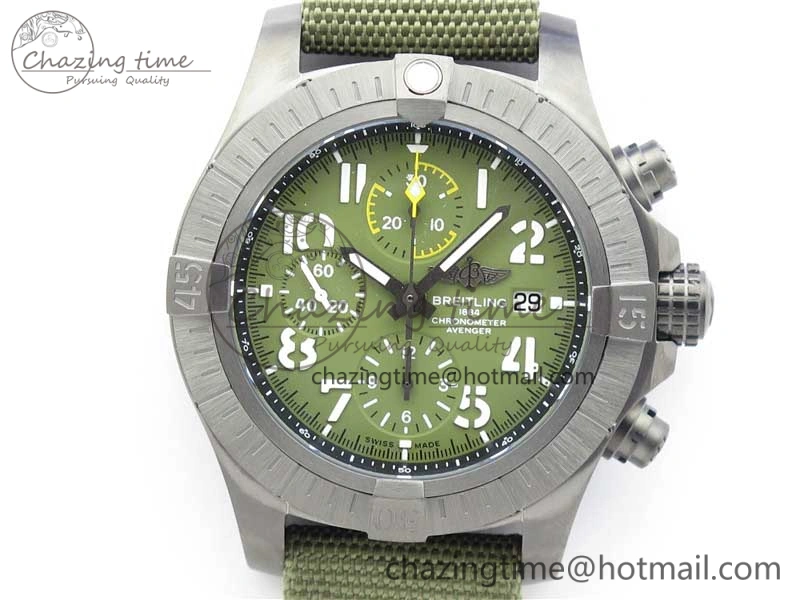 Compact Avenger Bandit V13317 Titanium DLC B50 Best Edition Green Dial on Green Nylon Strap A 5570