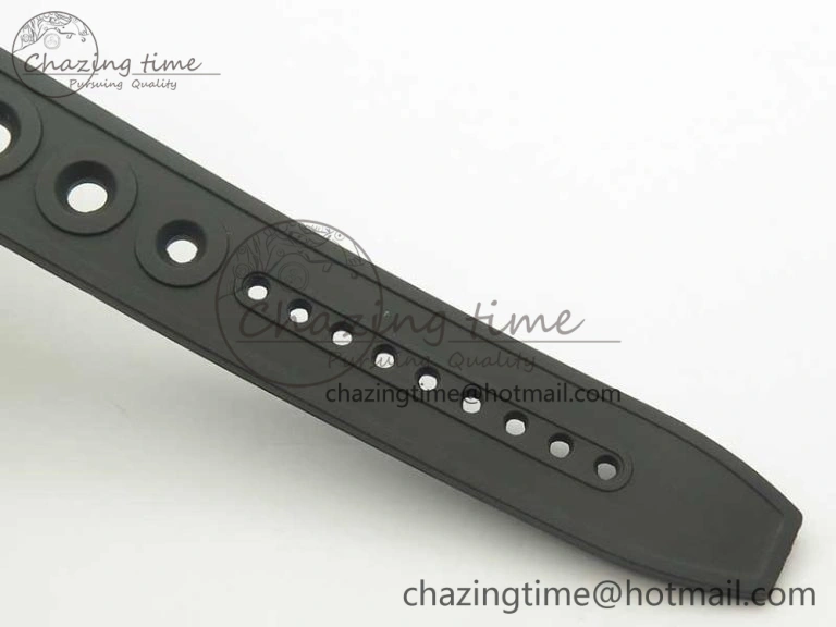 Effortless Avenger Blackbird V17311 Ti DLC 1:1 Best Edition Black CF Dial on Rubber Strap A 5606