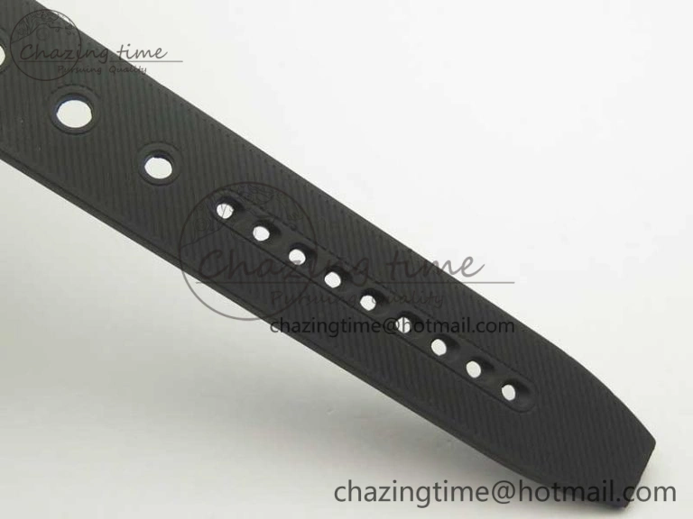 Effortless Avenger Blackbird V17311 Ti DLC 1:1 Best Edition Black CF Dial on Rubber Strap A 5606