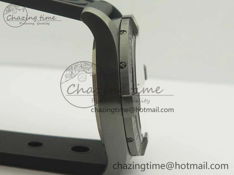 Effortless Avenger Blackbird V17311 Ti DLC 1:1 Best Edition Black CF Dial on Rubber Strap A 5606