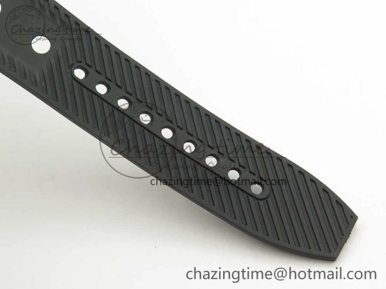 Avenger Blackbird V17311 Ti DLC 1:1 Best Edition Black Dial Diamonds Bezel on Rubber Strap A EasyMatch 5605