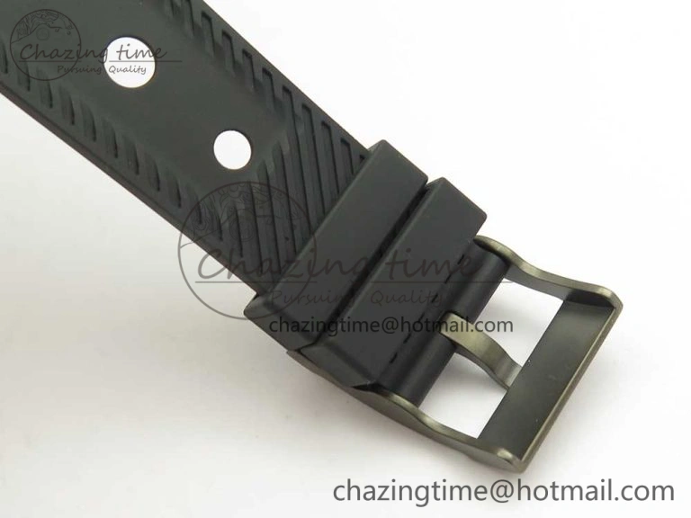 Avenger Blackbird V17311 Ti DLC 1:1 Best Edition Black Dial Diamonds Bezel on Rubber Strap A EasyMatch 5605