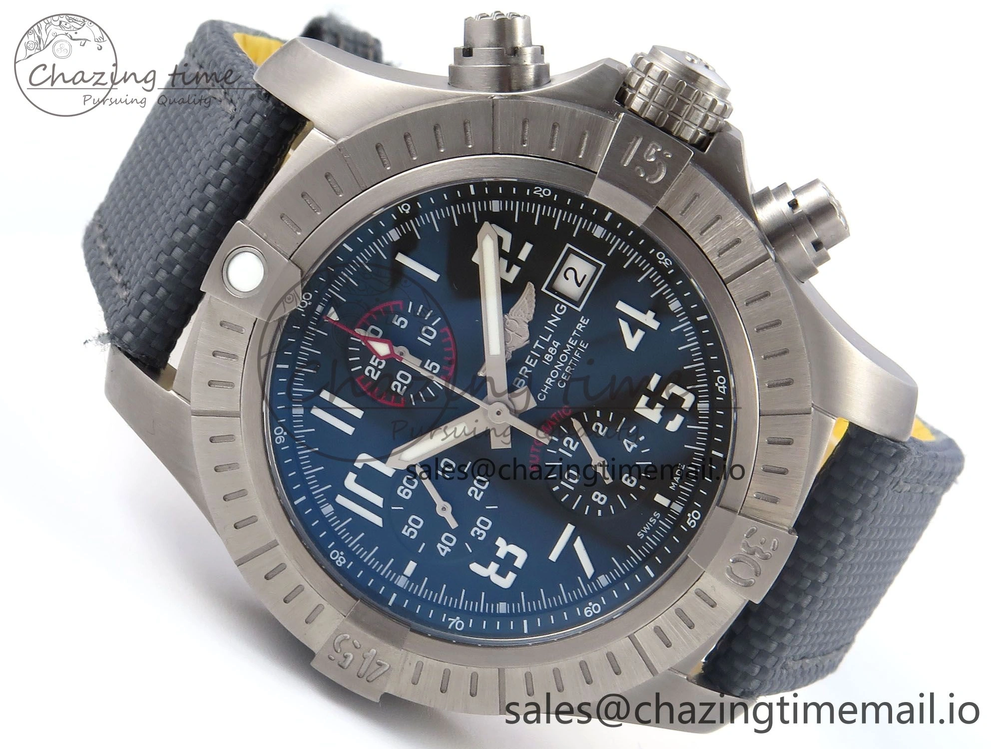 Vibrant Avenger Chrono 45mm TF 1:1 Best Edition Gray Dial on Gray Nylon Strap A 5432