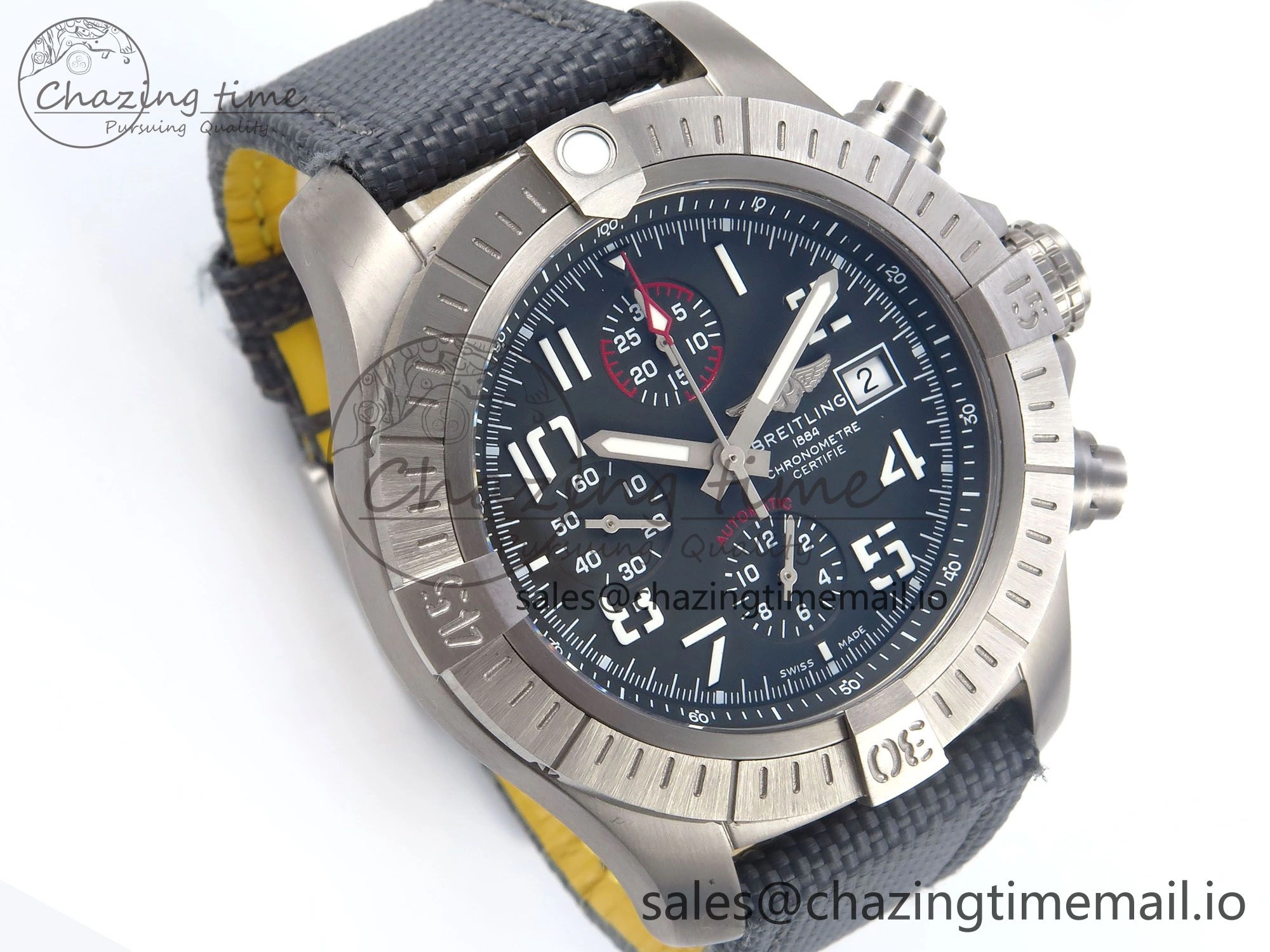 Vibrant Avenger Chrono 45mm TF 1:1 Best Edition Gray Dial on Gray Nylon Strap A 5432