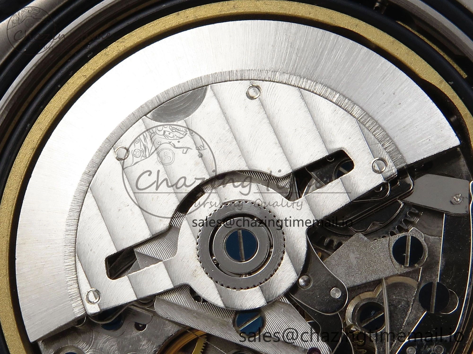 Vibrant Avenger Chrono 45mm TF 1:1 Best Edition Gray Dial on Gray Nylon Strap A 5432