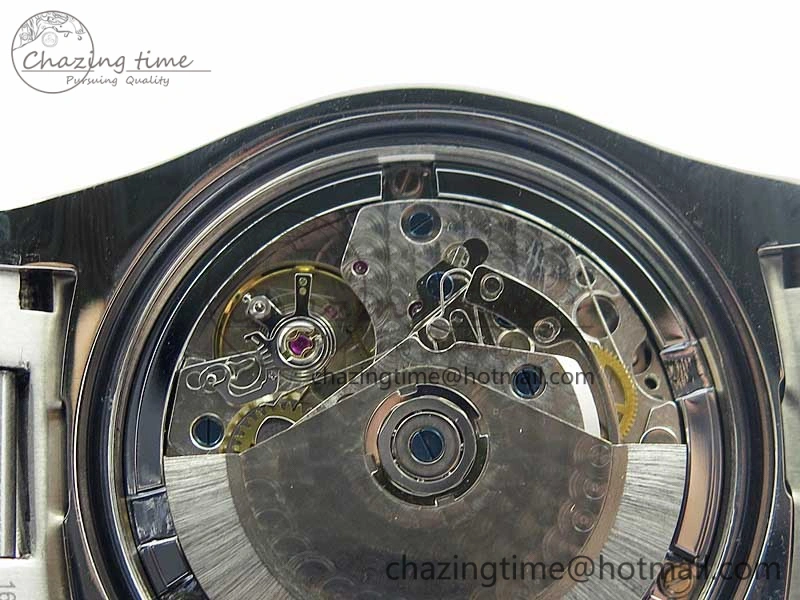 OdorResistant Avenger Chronograph 43mm SS B12F Best Edition Blue Dial on SS Bracelet A 5582