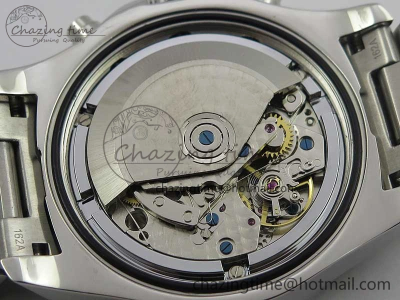 Avenger Chronograph 43mm SS B12F Best Edition White Dial on SS Bracelet A EasyMatch 5585