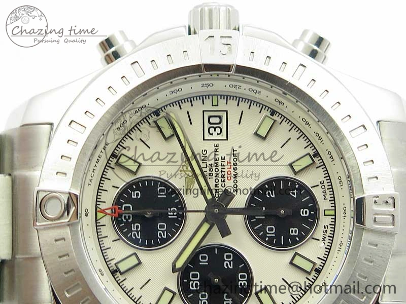 Avenger Chronograph 43mm SS B12F Best Edition White Dial on SS Bracelet A EasyMatch 5585