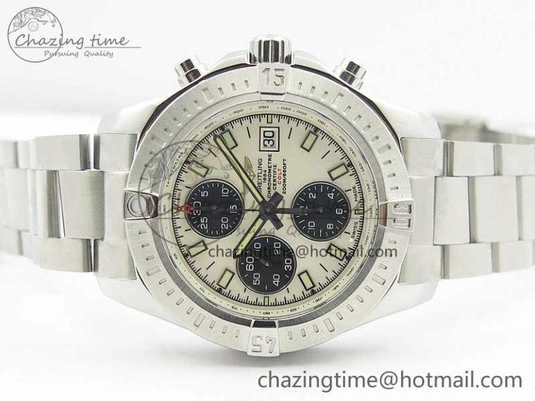 Avenger Chronograph 43mm SS B12F Best Edition White Dial on SS Bracelet A EasyMatch 5585