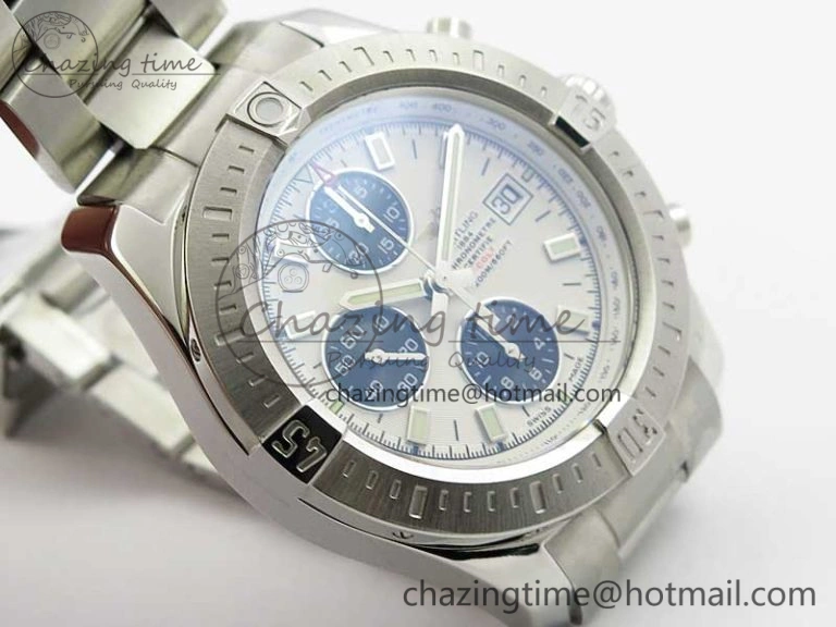 Avenger Chronograph 43mm SS B12F Best Edition White Dial on SS Bracelet A EasyMatch 5585