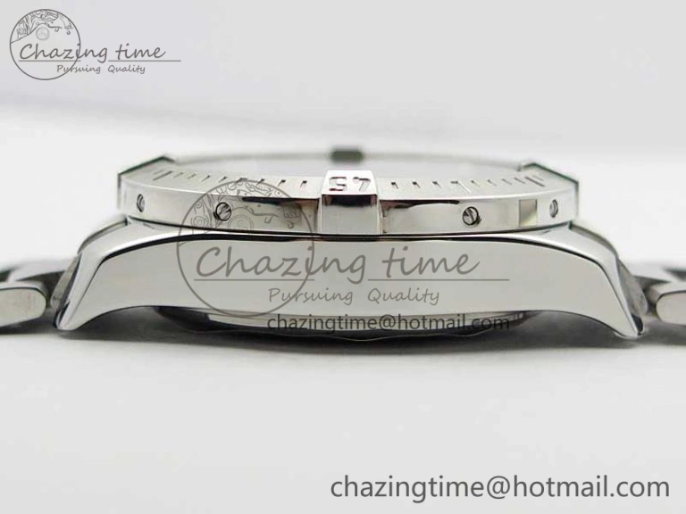 Avenger Chronograph 43mm SS B12F Best Edition White Dial on SS Bracelet A EasyMatch 5585