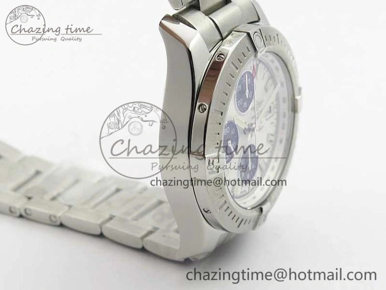 Avenger Chronograph 43mm SS B12F Best Edition White Dial on SS Bracelet A EasyMatch 5585