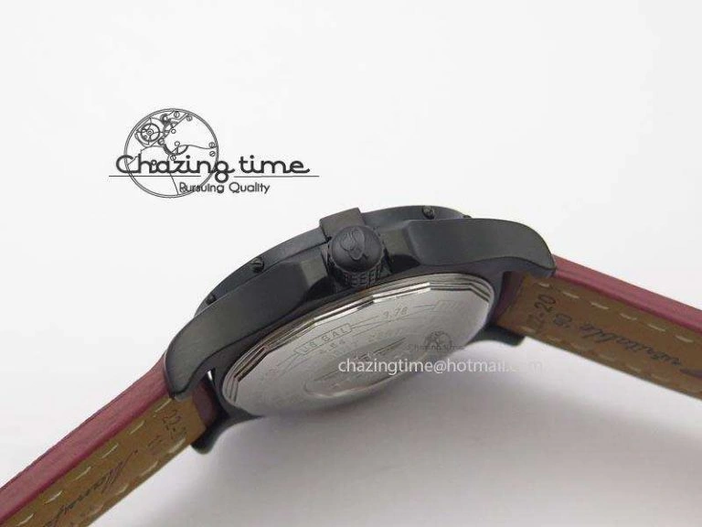 Flexible Avenger GMT DLC Black Stick Marker Textured Dial Black Inner Bezel On Leather Strap A 5767