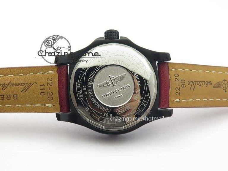 Flexible Avenger GMT DLC Black Stick Marker Textured Dial Black Inner Bezel On Leather Strap A 5767
