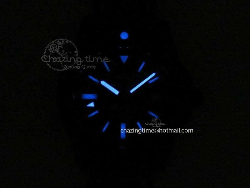 Flexible Avenger GMT DLC Black Stick Marker Textured Dial Black Inner Bezel On Leather Strap A 5767