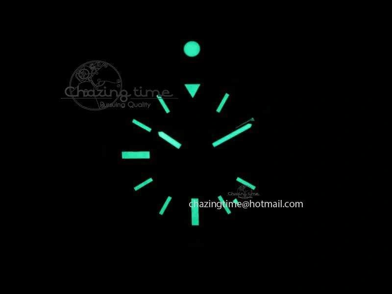 Avenger GMT DLC GF Best Edition Black Sticks Marker Dial On Rubber Strap A Affordable 5734
