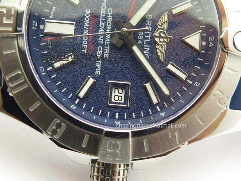 Avenger II GMT SS Blue Dial On Blue Rubber Strap A Resilient 5781