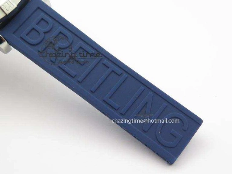 Avenger II GMT SS Blue Dial On Blue Rubber Strap A Resilient 5781