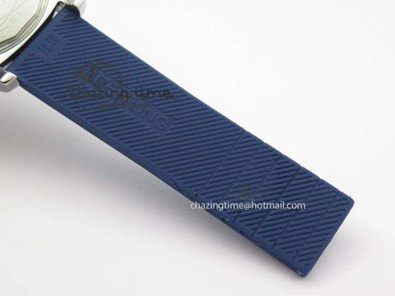 Avenger II GMT SS Blue Dial On Blue Rubber Strap A Resilient 5781
