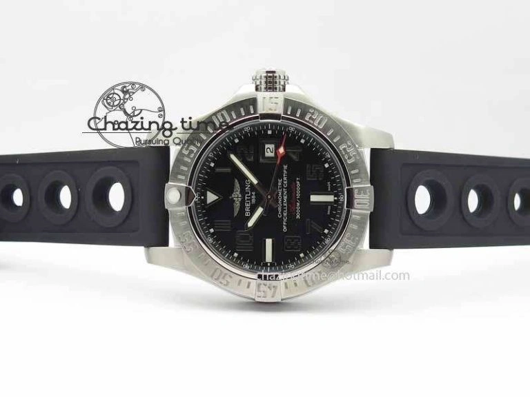 TechFriendly Avenger II Seawolf SS GF 1:1 Best Edition Black Dial On Black Rubber Strap A 5721
