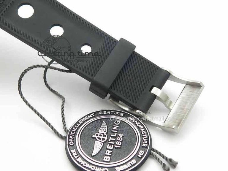 EyeCatching Avenger II Seawolf SS GF 1:1 Best Edition Gray Dial On Black Rubber Strap A 5722