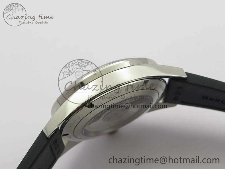 Attractive BR 123 GMT 24H SS Black Dial On Black Rubber Strap A 5205