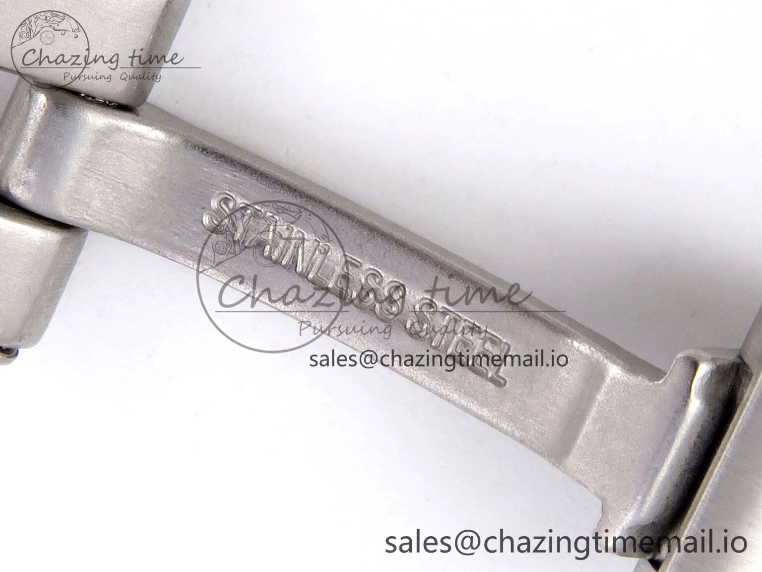 UrbanChic Ballon Bleu Ladies 28mm SS AF 1:1 Best Edition White Dial Big Diamonds Bezel on SS Bracelet Ronda Quartz 5893