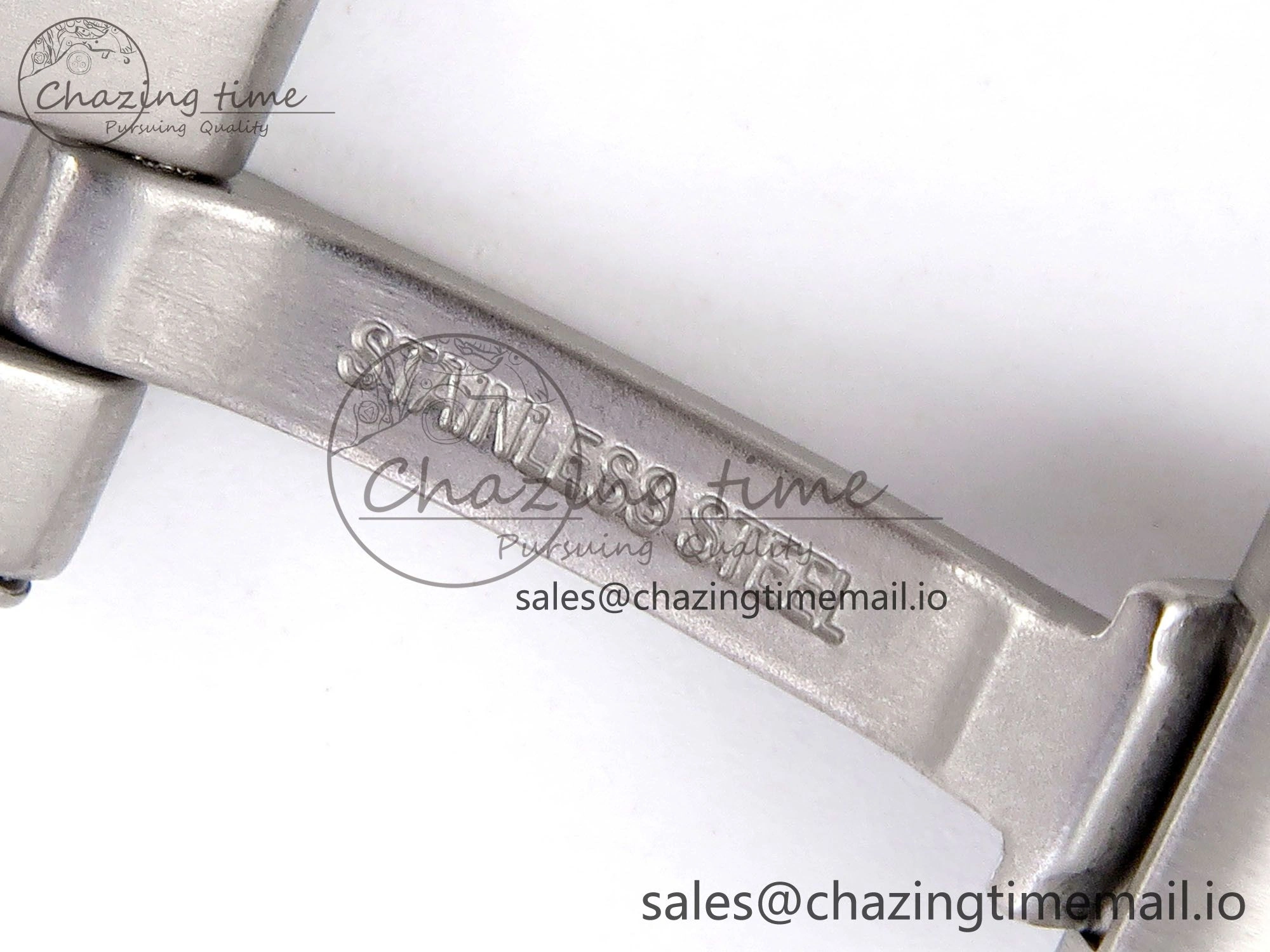 UrbanChic Ballon Bleu Ladies 28mm SS AF 1:1 Best Edition White Dial Big Diamonds Bezel on SS Bracelet Ronda Quartz 5893