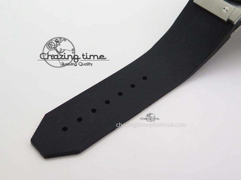 Packable Big Bang 44mm Steel Ceramic 2011 on Black Rubber Strap 6974