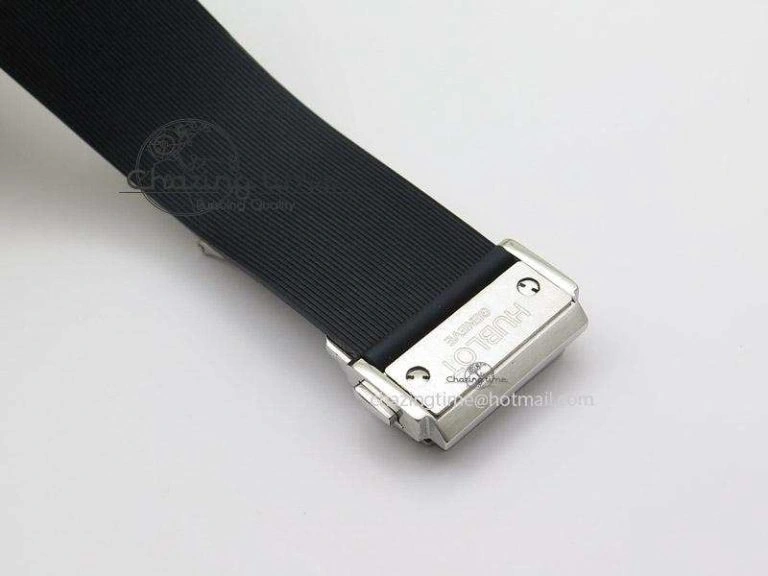 Packable Big Bang 44mm Steel Ceramic 2011 on Black Rubber Strap 6974