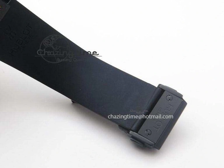 Fashionable Big Bang King 44mm Red Magic Black Dial On Black Rubber Strap A 6975
