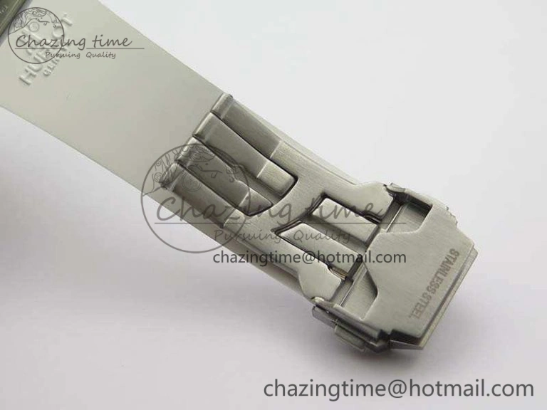 Big Bang Unico 45mm Diamond SS 3AF Best Edition White Dial On Rubber Strap A Snug 6932